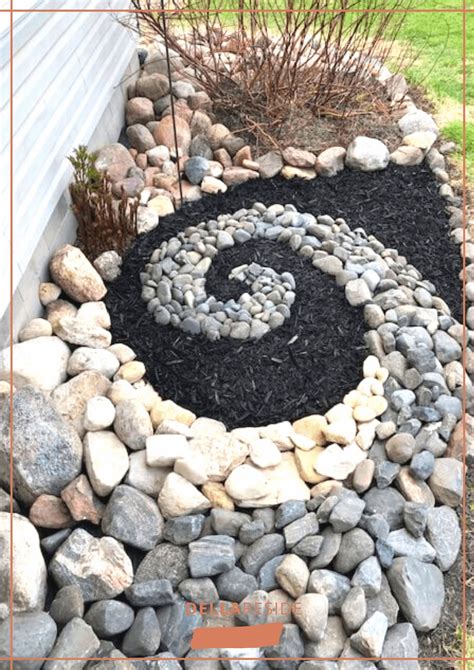 How to Design a Spiral Rock Garden │Blog by Della Reside | Rock garden ...