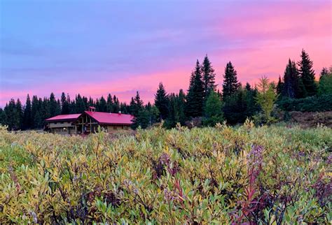 Assiniboine Lodge: North America’s first backcountry ski lodge | Canadian Geographic