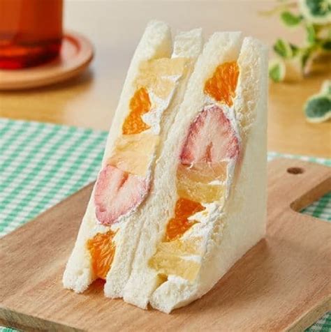 FamilyMart "Fruit Mix Sandwich" "Brule Tailored Shoe Danish" and other new arrival bread summary ...