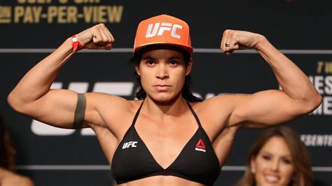 WATCH Amanda Nunes Knockout Cris Cyborg (VIDEO) At UFC 232