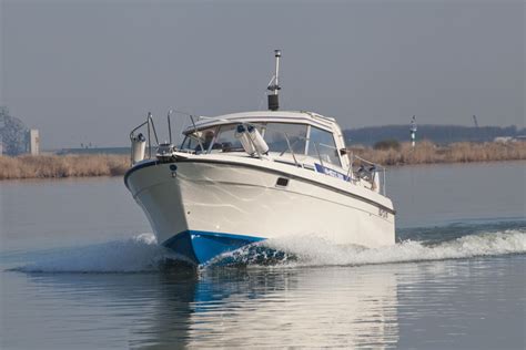 Nimbus 3000 AK motorboot | White Whale Yachtbrokers