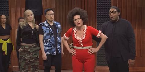 'SNL': Molly Shannon Returns as Sally O'Malley With the Jonas Brothers