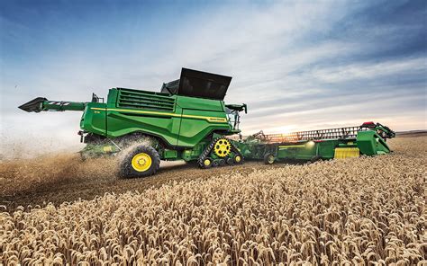 iF Design - John Deere X9 Combine