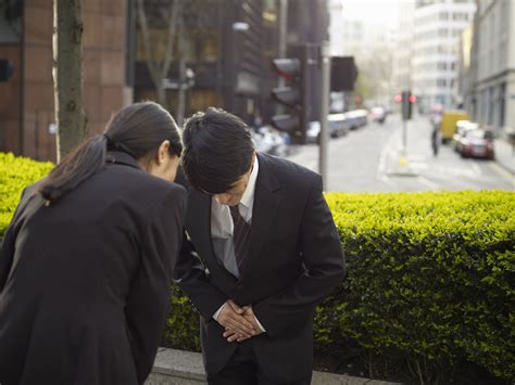 Hoe zou ik mijn excuses aanbieden in het Japans?