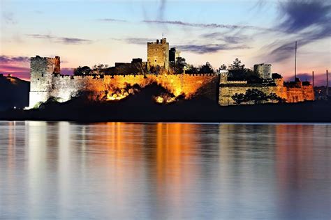 The Bodrum Castle Looks Amazing With Night Lights