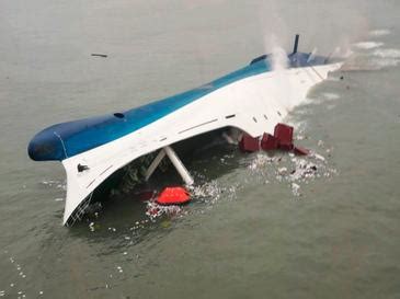 Breaking news on Ferry sinks off South Korean coast, April 16, 2014 ...