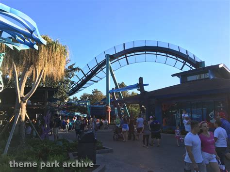 Mako at SeaWorld Orlando | Theme Park Archive