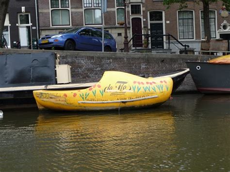 P1000104.JPG | St. Nicolaas Boat Club canal tour, Amsterdam | Steve Mulder | Flickr