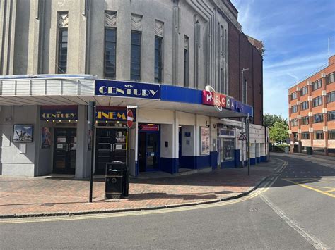 The New Century Cinema in Sittingbourne, in former Odeon building, closes