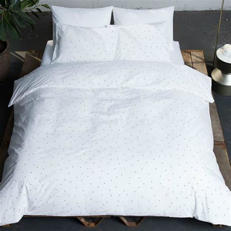 9 Best Bed Sheets to Buy in 2018 - Egyptian Cotton and Silk Sheets - Allure