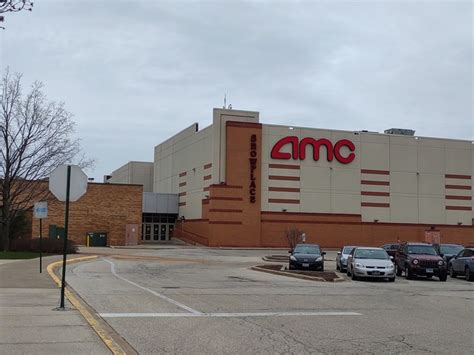 AMC Showplace Niles 12 in Niles, IL - Cinema Treasures