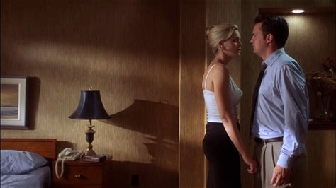 Natasha Henstridge Nut Taps Matthew Perry in The Whole Nine Yards (2000) : r/mainstreambb