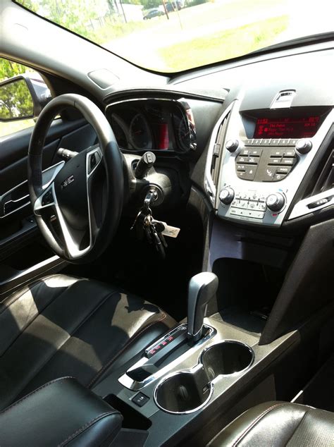 2010 GMC Terrain - Interior Pictures - CarGurus