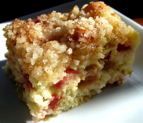 Karis' Kitchen | A Vegetarian Food Blog: Rhubarb Cake