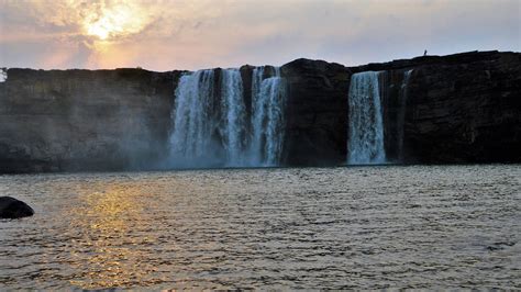 Chitrakoot Waterfall - Location, Photos, Timings, How to Reach | Adotrip