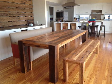 Gorgeous Reclaimed Wood Dining Tables to Make Your Home Feel More Natural