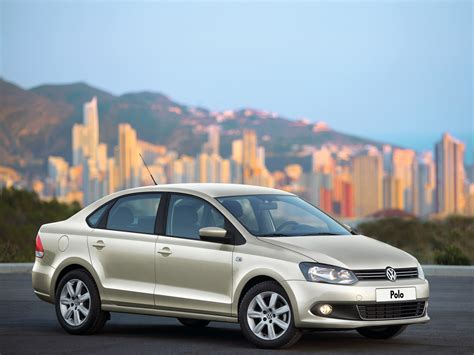 Car in pictures – car photo gallery » Volkswagen Polo Sedan 2010 Photo 21