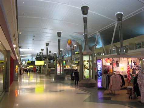 JFK’s Terminal 4 Welcomes Slew of New Shops – Commercial Observer