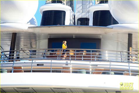 See Leonardo DiCaprio's Insane Luxury Yacht He Rented for World Cup ...