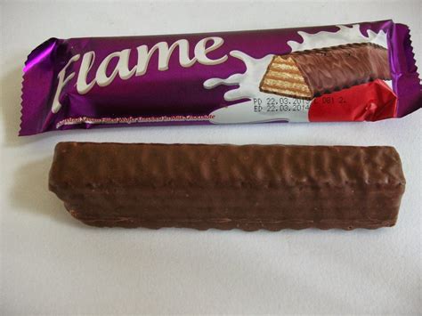 Kev's Snack Reviews: Flame Chocolate Wafer Bar & Bring Back Banjo ...