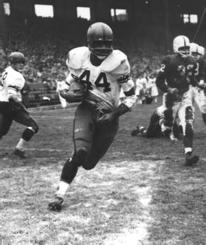 This Week in Heisman History: Ernie Davis outshines Terry Baker to ...