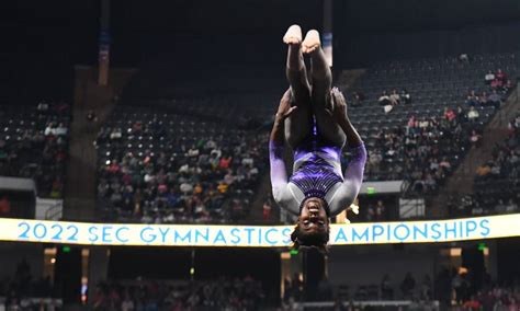 LSU Gymnastics: Tigers rise to No. 6 in rankings