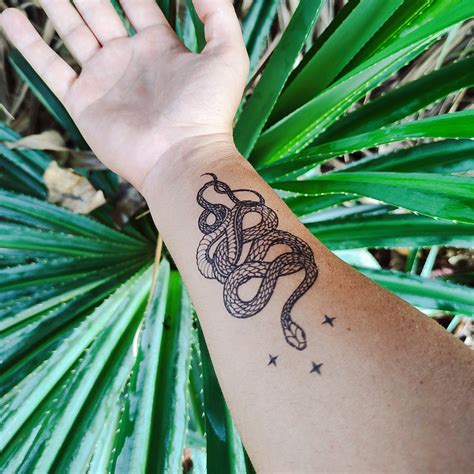 Grass Snake Tattoo - Realistic Temporary Tattoos | Tattoo Icon – TattooIcon