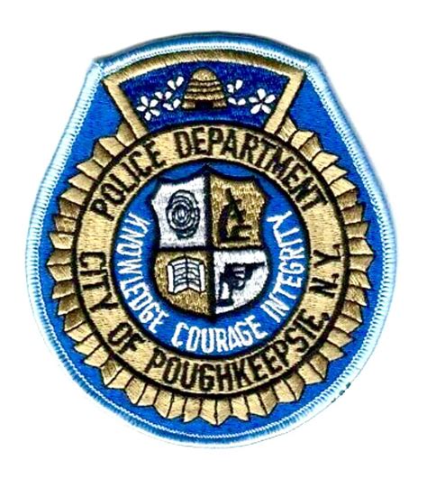 ‪Poughkeepsie New York police patch; https://insigniaonline.es‬