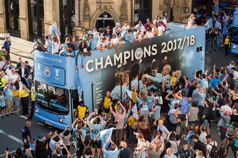 Manchester City title parade 2018 in pictures - Manchester Evening News