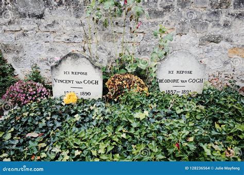 Vincent Van Gogh Grave with His Brother Theo, Auvers-sur-Oise, FRANCE Editorial Stock Image ...