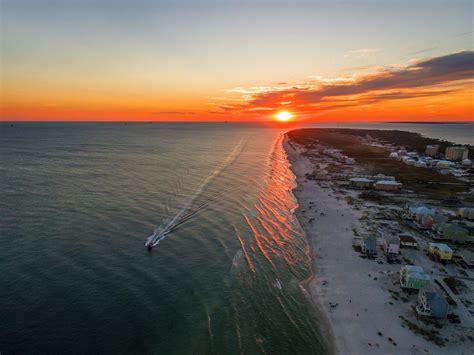 7 Most Gorgeous Beaches in Alabama