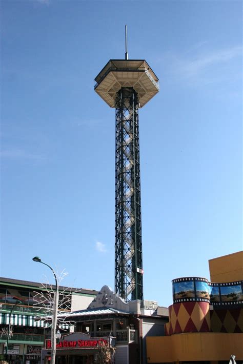 Gatlinburg Space Needle – Inside Gatlinburg TN – Gatlinburg Coupons, Gatlinburg Lodging ...