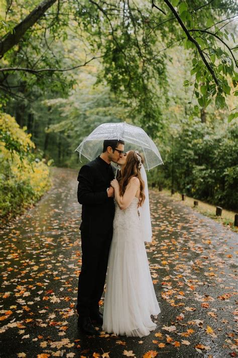 Beloved Bride: A Rainy Woodland Wedding in 2020 | Rain wedding, Rain wedding photos, Fall ...