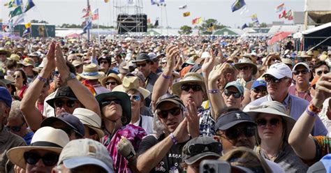 New Orleans Jazz Fest 2023: Daily lineups announced and single-day tickets now on sale | Jazz ...