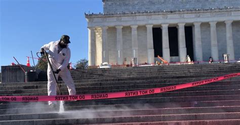 Lincoln Memorial Vandalized, “Free Gaza” Written