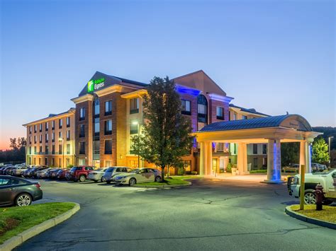 Holiday Inn Express & Suites Auburn in Auburn, MA (Hotels & Motels) - 508-832-2500 | ABLocal.com