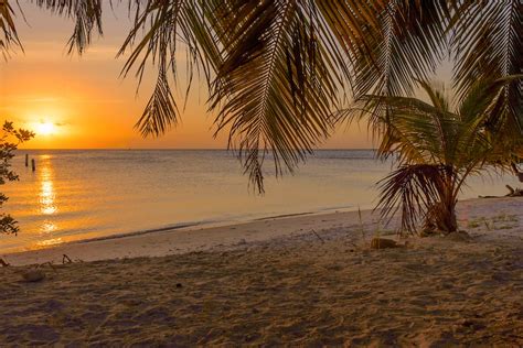 Surfside Beach Sunset Aruba Dutch Caribbean | Beaches of Aruba