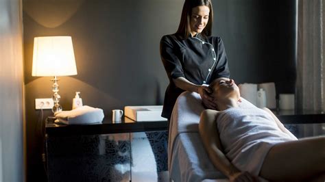 Why Choosing a Career as a Massage Therapist - DidArticles.com