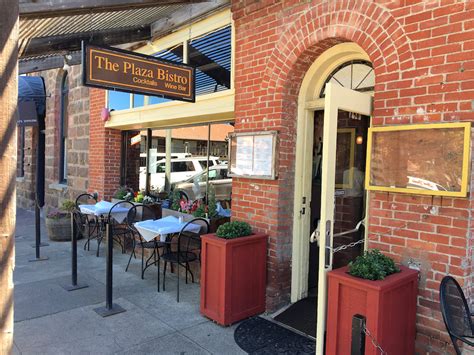 The Plaza Bistro • Sonoma Plaza Visitor's Guide