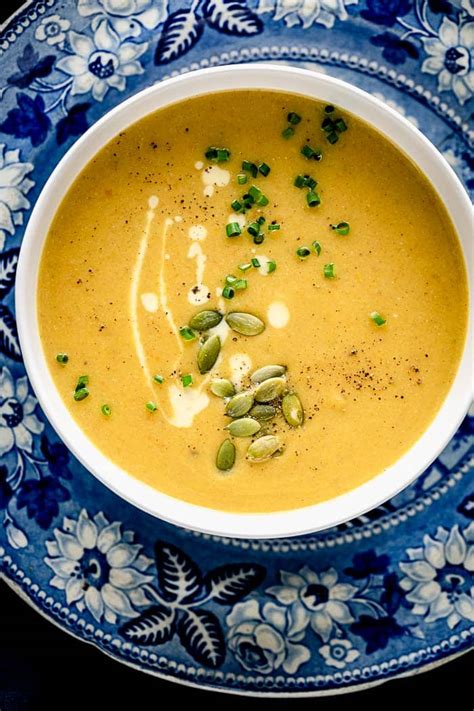 Roasted Pumpkin Soup {Vegan} - Healthy Seasonal Recipes