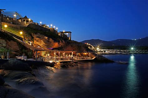 Spilia Seaside Restaurant in Mykonos Island | Agia Anna Beach