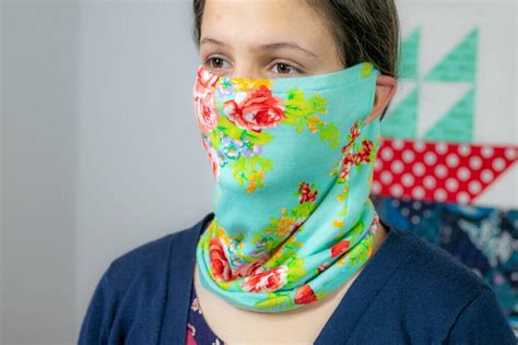 How to Sew a Gaiter-Style Face Mask for Men or Women