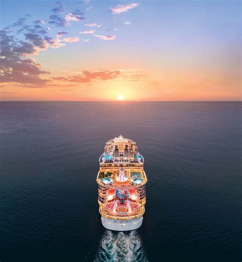 Royal Caribbean Cruises 2024 / 2025 - Cruise Deals Available Online