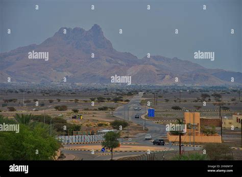 Scenic view of Nizwa in Oman from Nizwa Fort Stock Photo - Alamy