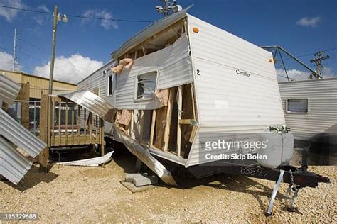 640 Fema Trailers Stock Photos, High-Res Pictures, and Images - Getty ...