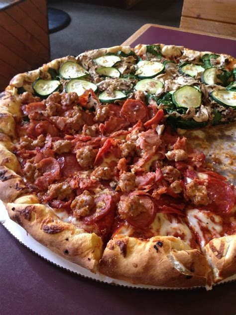 Woodstock’s Pizza Parlor - 17 Photos & 60 Reviews - Pizza - 1045 NW ...