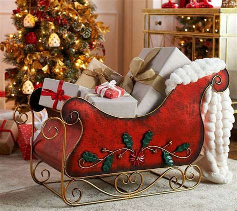 Christmas decorating ideas - love this adorable metal sleigh! How fun to fill wit… | Christmas ...