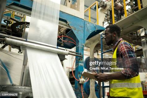 Manufacturing Shop Floor Workers Photos and Premium High Res Pictures - Getty Images