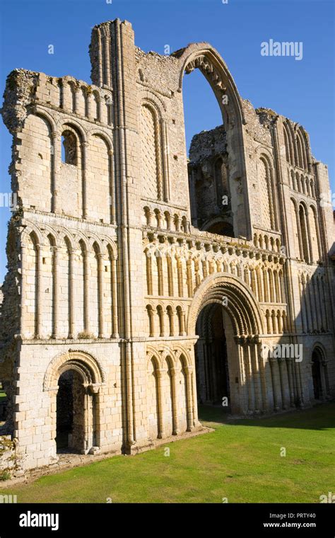 Castle acre priory abbey norfolk hi-res stock photography and images - Alamy