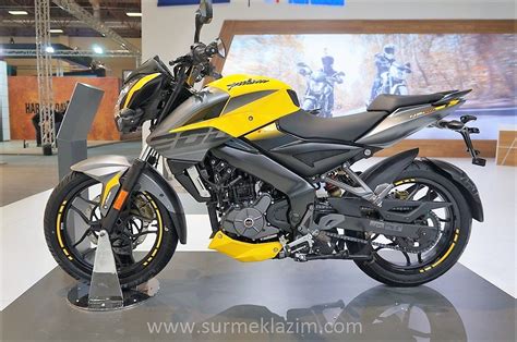 Bajaj Pulsar NS200 Yellow Colour Relaunched in India - Pics & Details